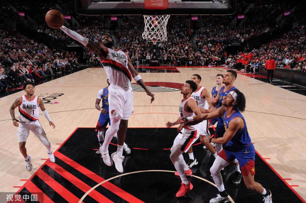 广泛讨论 广泛讨论